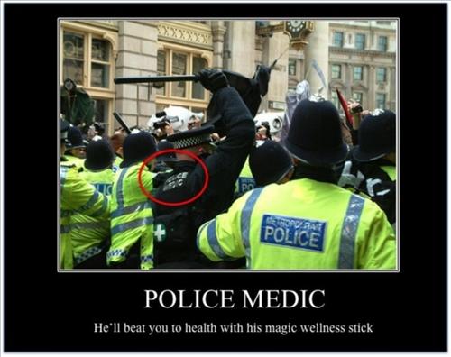POLICE MEDIC - meme