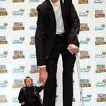 worlds tallest-shortest man! :)