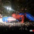 Spiderman gonflable est un cochon !! xD