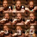 Homem escovando os dentes de verdade