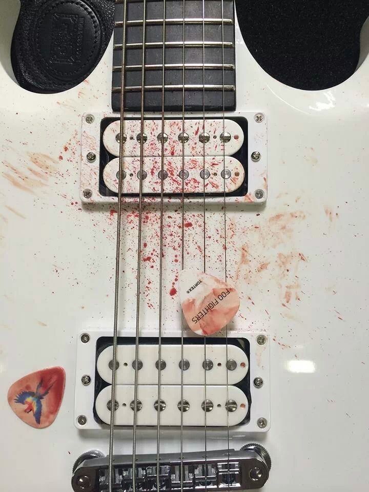 dave grohl's guitar after practice - meme