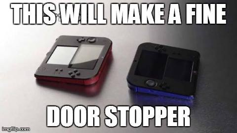 I am getting the 2ds, 3d hurts my eyes and its cheap! - meme
