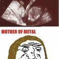 bébé fan du métal rock