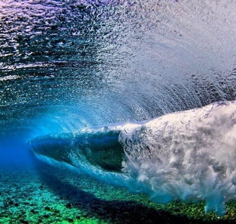 This is a wave. Seen from underwater.  - meme