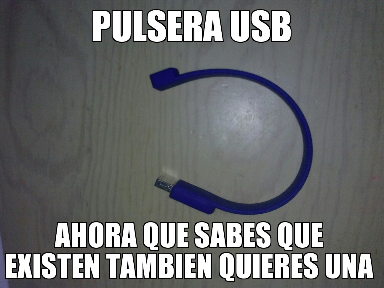 PULSERA USB - meme