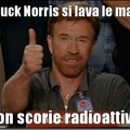 Chuck Norris VS Scorie